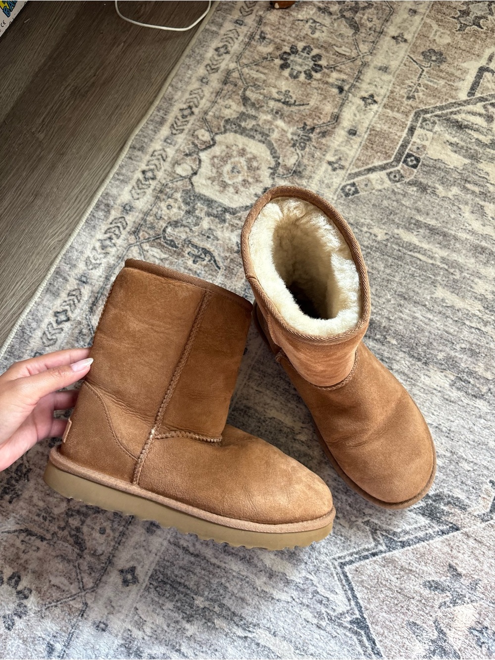 Ugg Classic Short II Chestnut brown Suede Boots Size 7 1016223